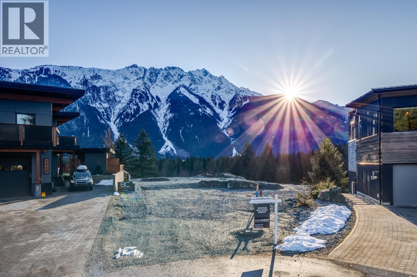 1770 Pinewood Drive, Pemberton, British Columbia  V0N 2L3 - Photo 7 - R3081711