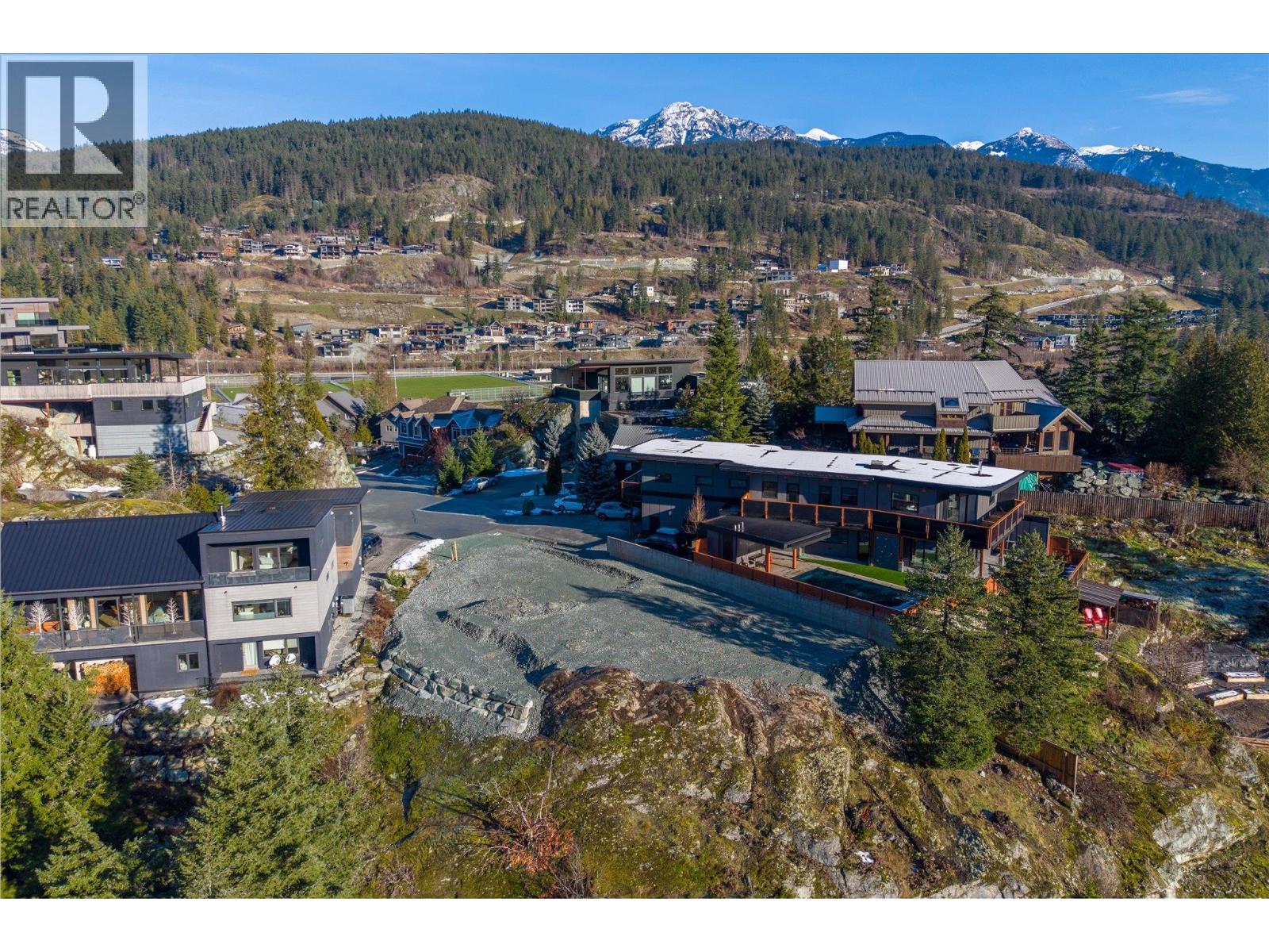 1770 Pinewood Drive, Pemberton, British Columbia  V0N 2L3 - Photo 9 - R3081711