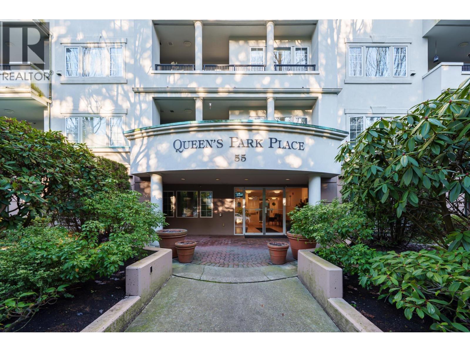 111 55 Blackberry Drive, New Westminster, British Columbia  V3L 5S7 - Photo 1 - R3081570