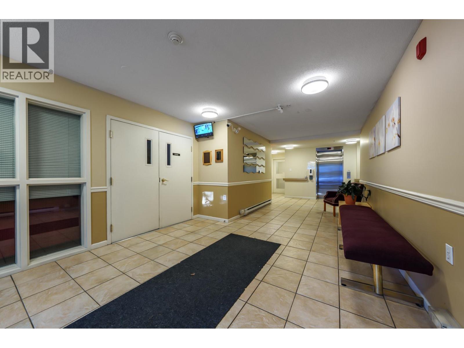 111 55 Blackberry Drive, New Westminster, British Columbia  V3L 5S7 - Photo 2 - R3081570