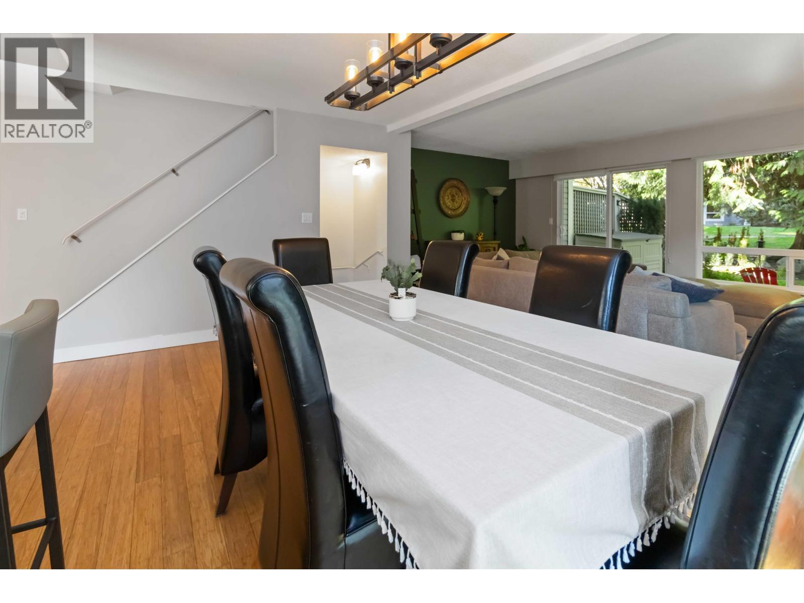 8187 Forest Grove Drive, Burnaby, British Columbia  V5A 4H5 - Photo 7 - R3081665