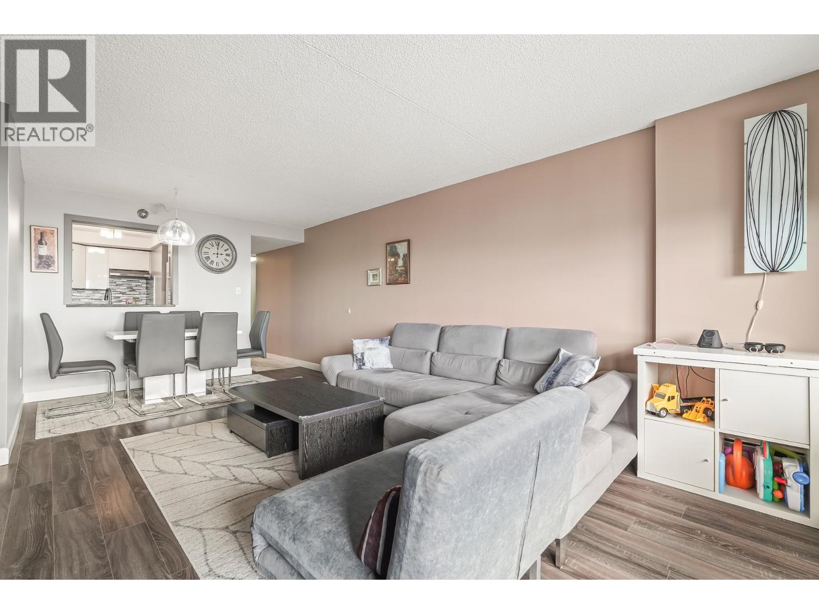 1607 6595 Willingdon Avenue, Burnaby, British Columbia  V5H 4E5 - Photo 4 - R3081682