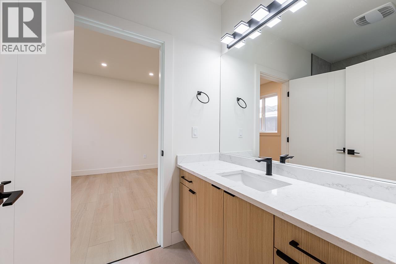 2 6554 Charles Street, Burnaby, British Columbia  V5B 2H1 - Photo 7 - R3081701