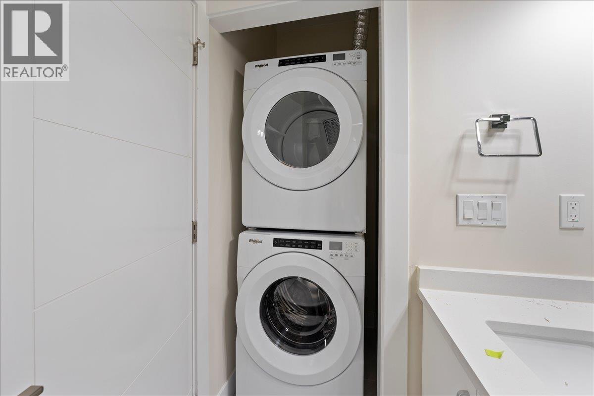 4854 Slocan Street, Vancouver, British Columbia  V5R 2A3 - Photo 32 - R3081710