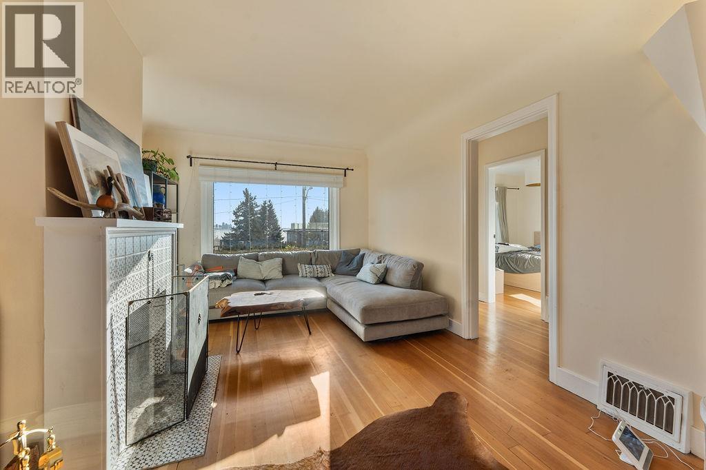 231 E Eighth Avenue, New Westminster, British Columbia  V3L 4K3 - Photo 10 - R3081680