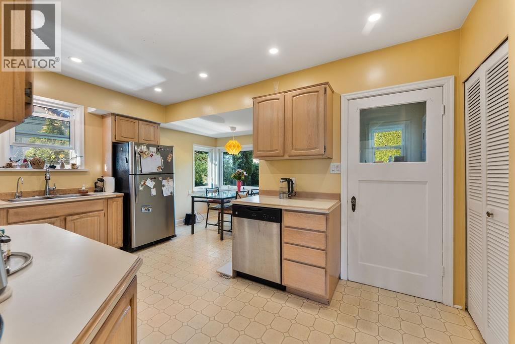 231 E Eighth Avenue, New Westminster, British Columbia  V3L 4K3 - Photo 12 - R3081680