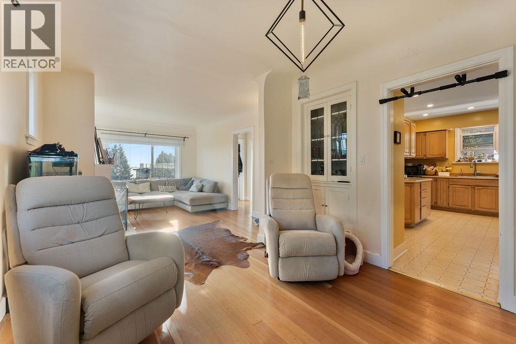 231 E Eighth Avenue, New Westminster, British Columbia  V3L 4K3 - Photo 9 - R3081680