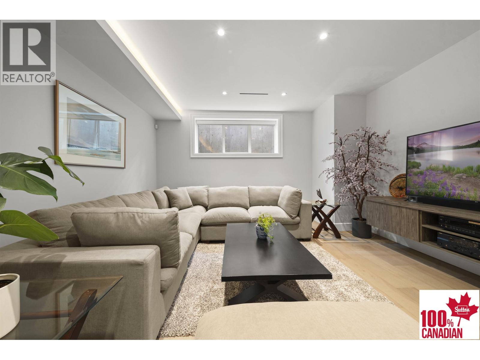 8258 Government Road, Burnaby, British Columbia  V5A 2E3 - Photo 35 - R3081703