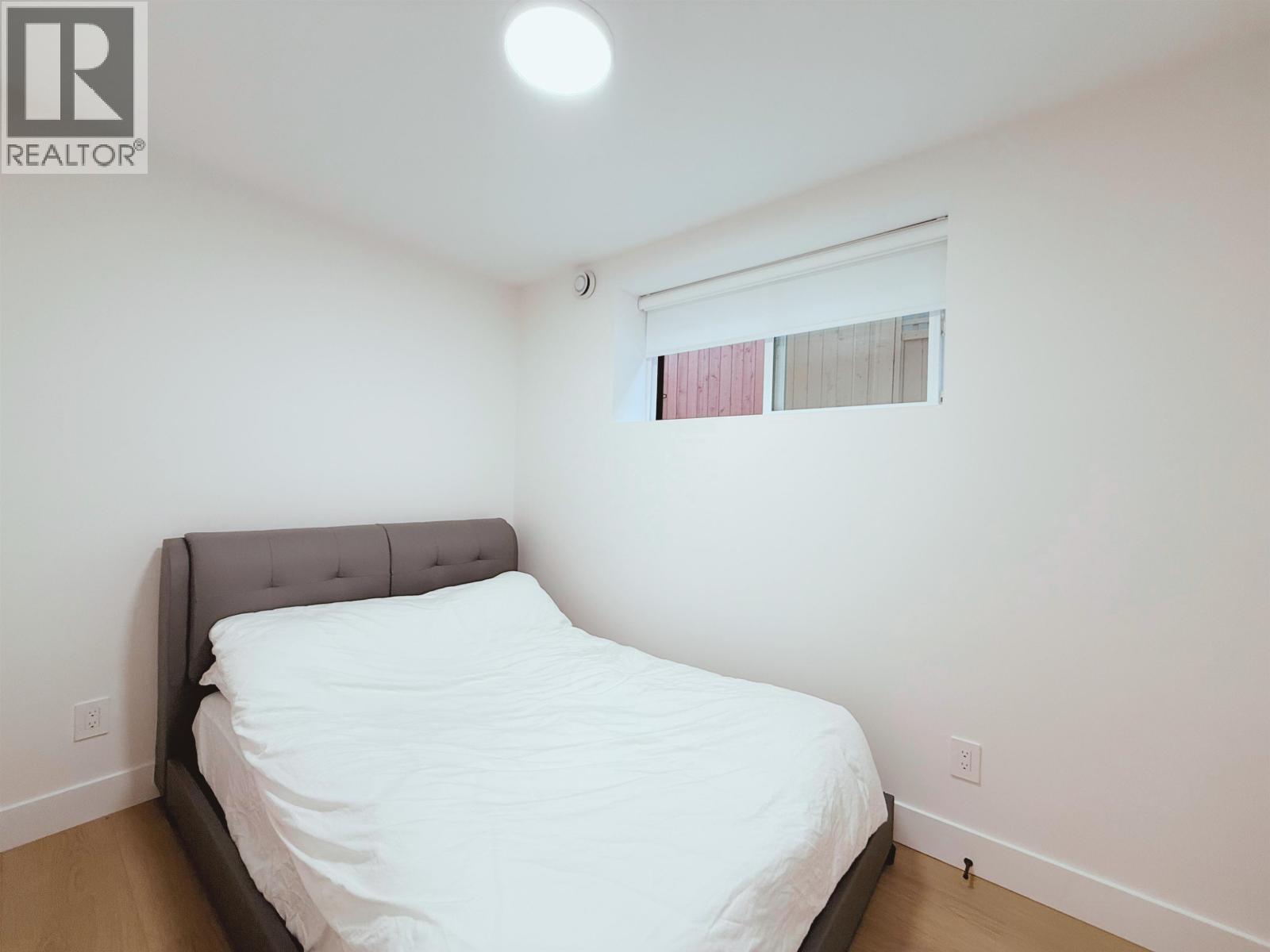 Basement 7489 17th Avenue, Burnaby, British Columbia  V3N 1L5 - Photo 1 - R3081691