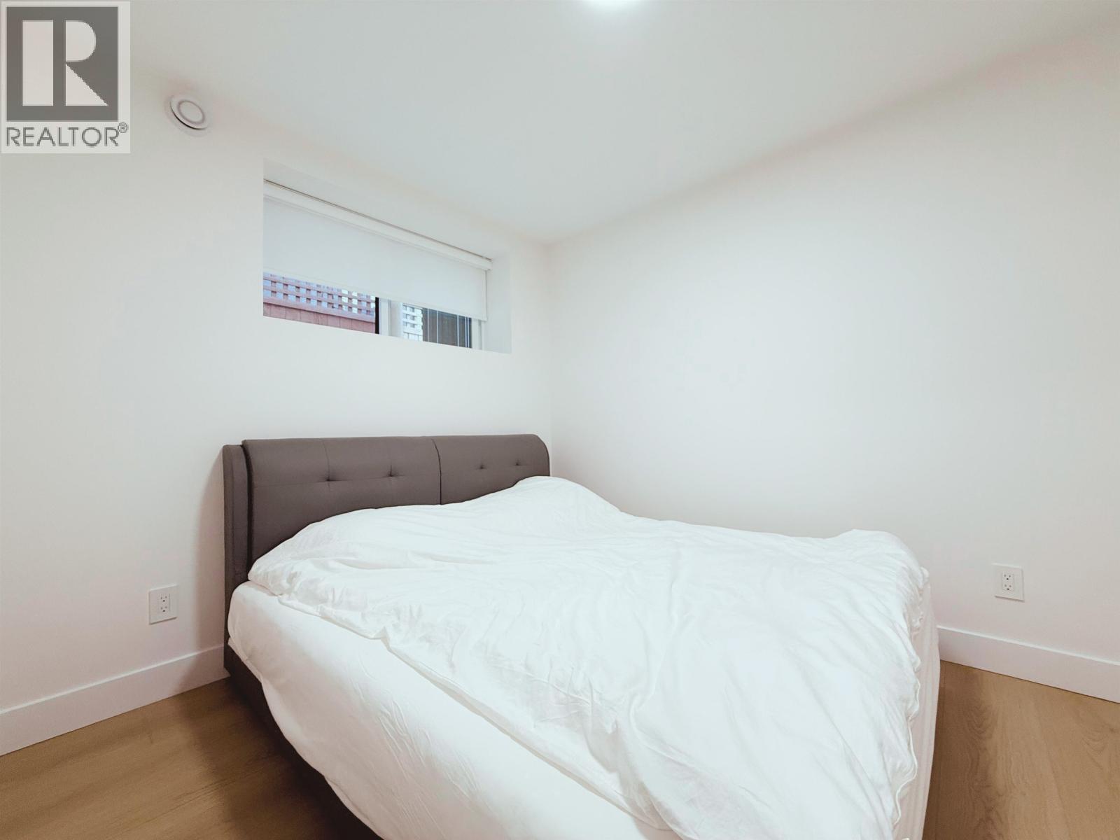 Basement 7489 17th Avenue, Burnaby, British Columbia  V3N 1L5 - Photo 3 - R3081691