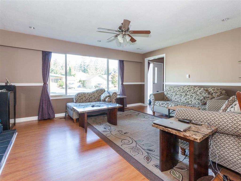 32202 Hillcrest Avenue, Abbotsford, British Columbia  V2T 1S6 - Photo 1 - R3080228