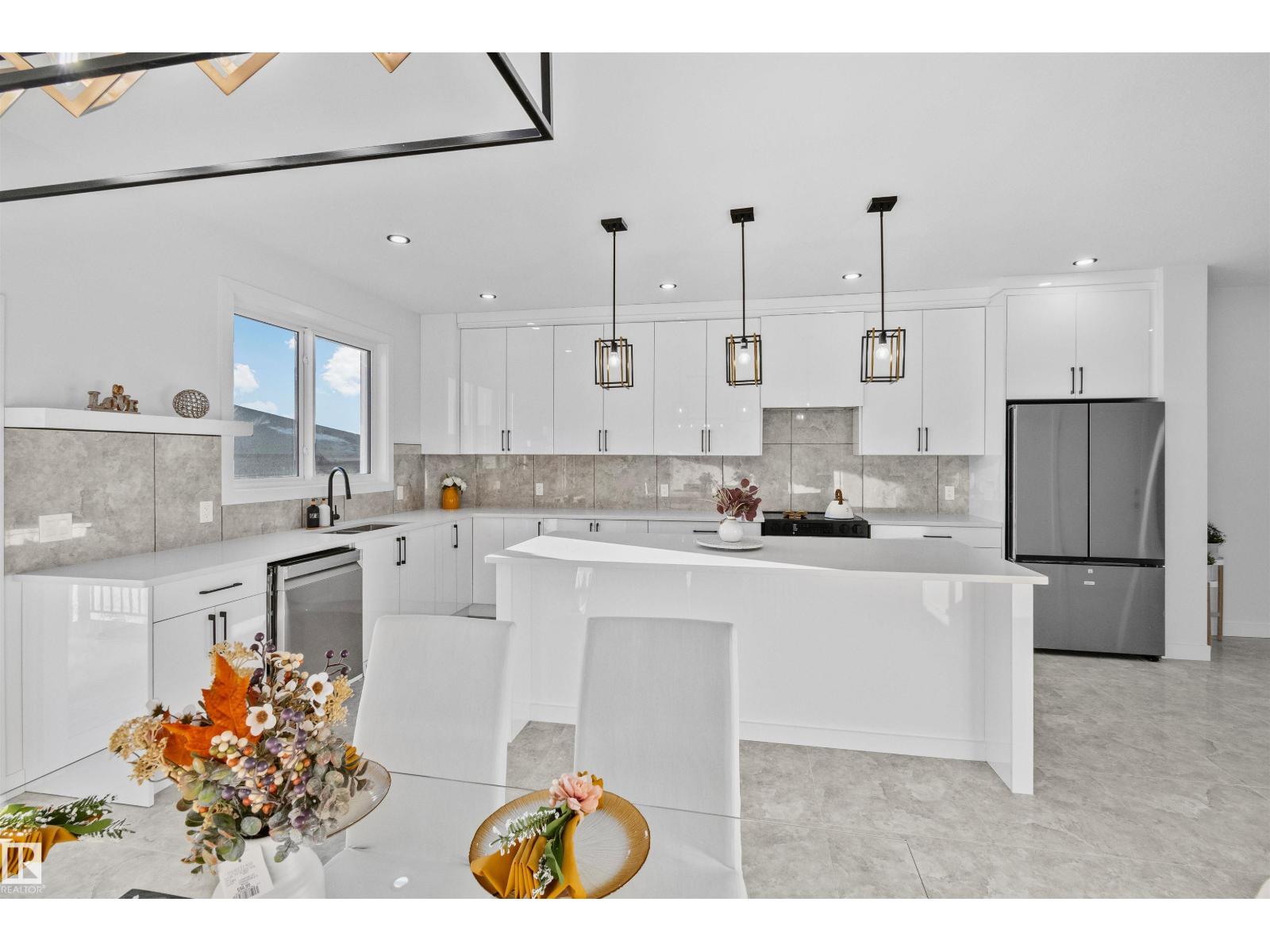 330 Roberts Wd, Leduc, Alberta  T9E 1P9 - Photo 10 - E4470606