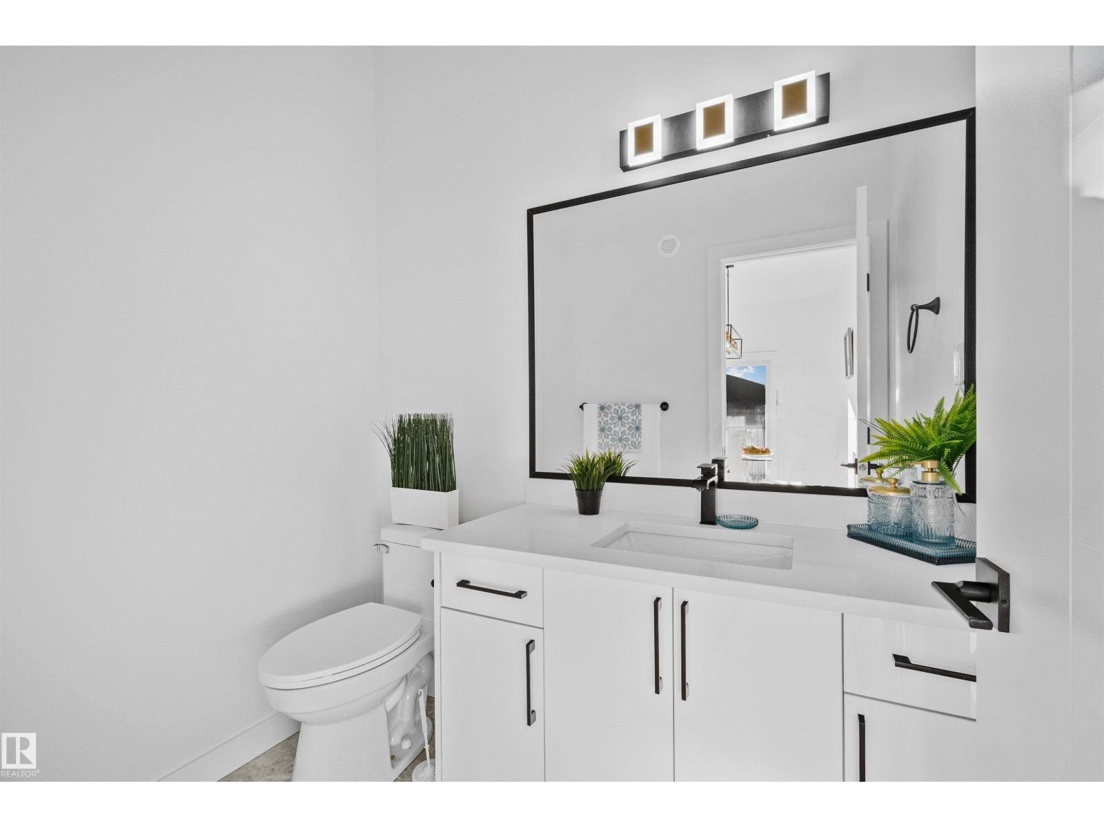 330 Roberts Wd, Leduc, Alberta  T9E 1P9 - Photo 13 - E4470606