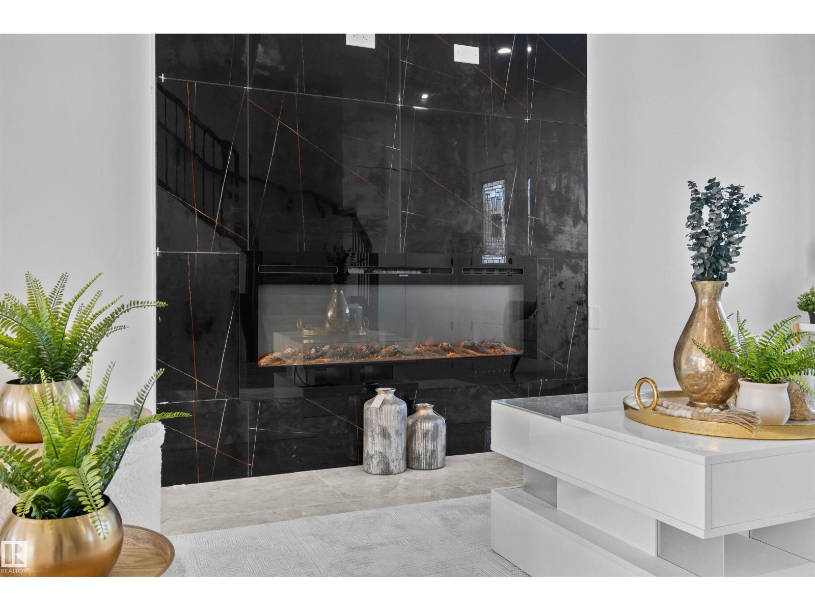 330 Roberts Wd, Leduc, Alberta  T9E 1P9 - Photo 5 - E4470606