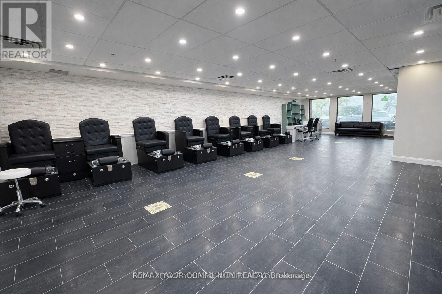 15 - 136 WINGES ROAD N, Vaughan, Ontario