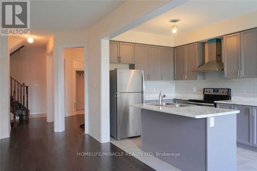 76 Wagner Crescent, Essa, Ontario  L0M 1B6 - Photo 4 - N12715634