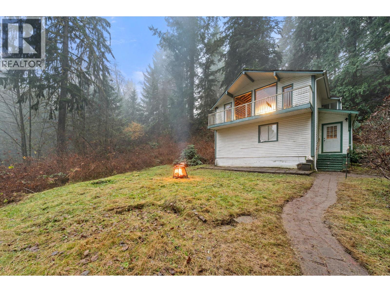 4520 Lynn Valley Road, North Vancouver, British Columbia  V7K 2T5 - Photo 3 - R3081201