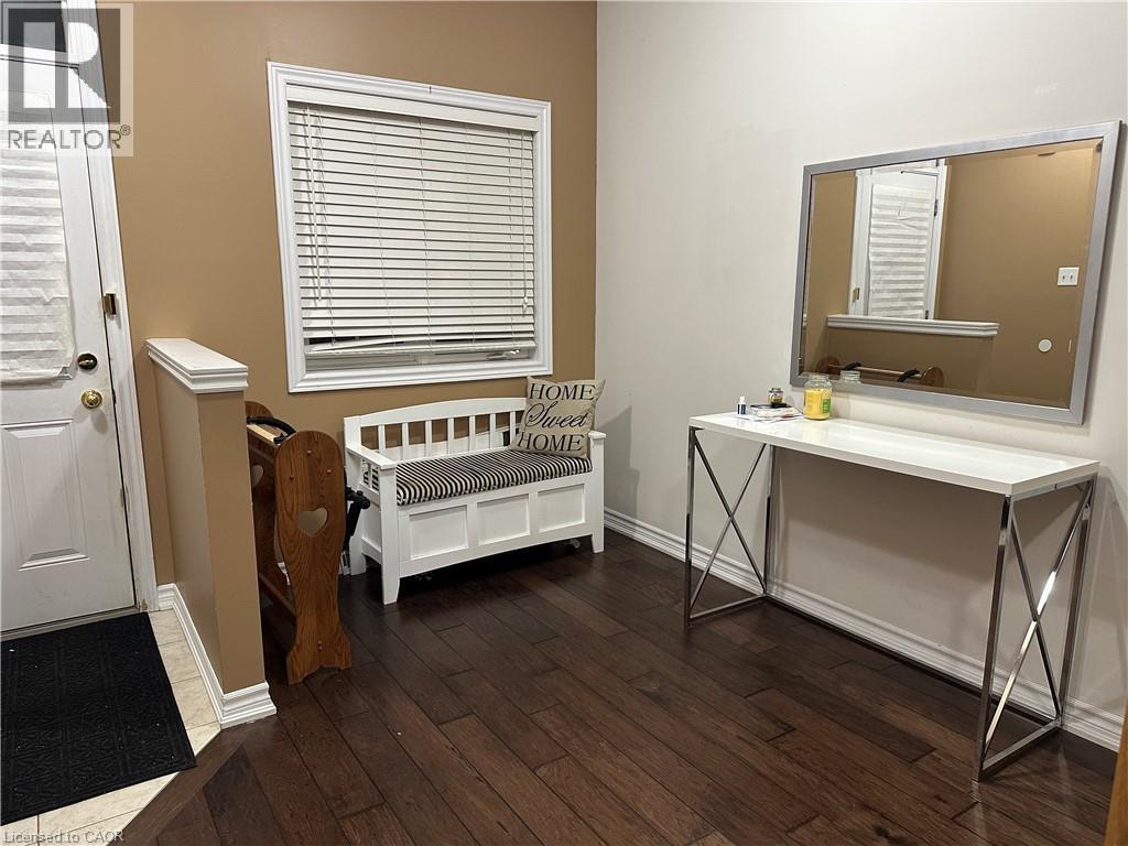 573 Murray Meadows Place, Milton, Ontario  L9T 8L8 - Photo 5 - 40799010