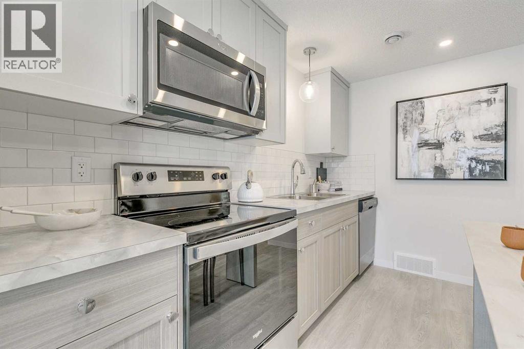 80 Lucas Common Nw, Calgary, Alberta  T3P 2B4 - Photo 40 - A2272511