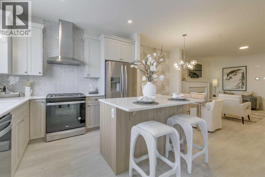 80 Lucas Common Nw, Calgary, Alberta  T3P 2B4 - Photo 1 - A2272511