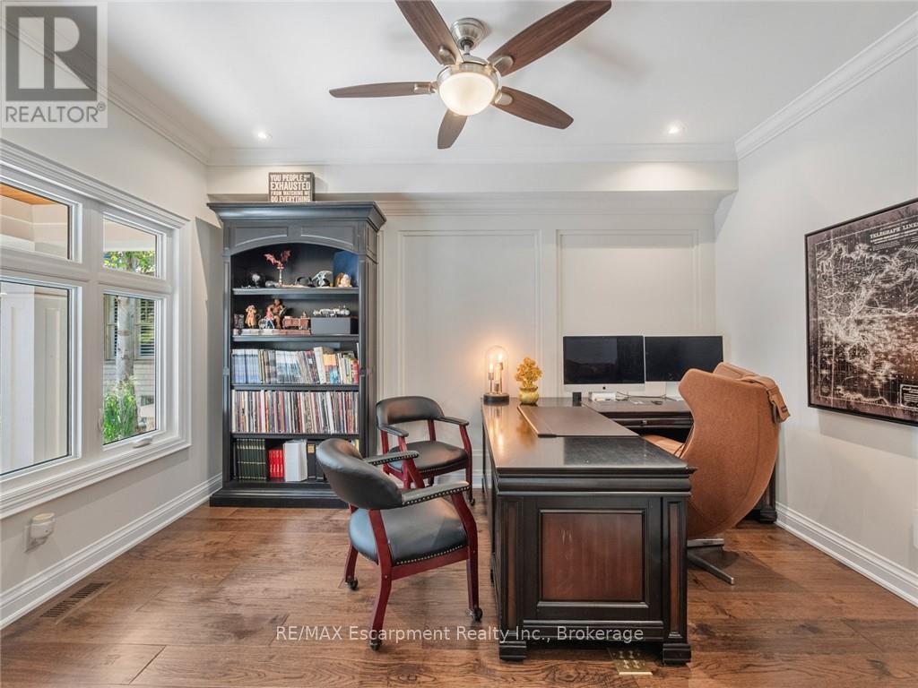 3087 Lakeshore Road, Burlington, Ontario  L7N 1A3 - Photo 6 - W12715682