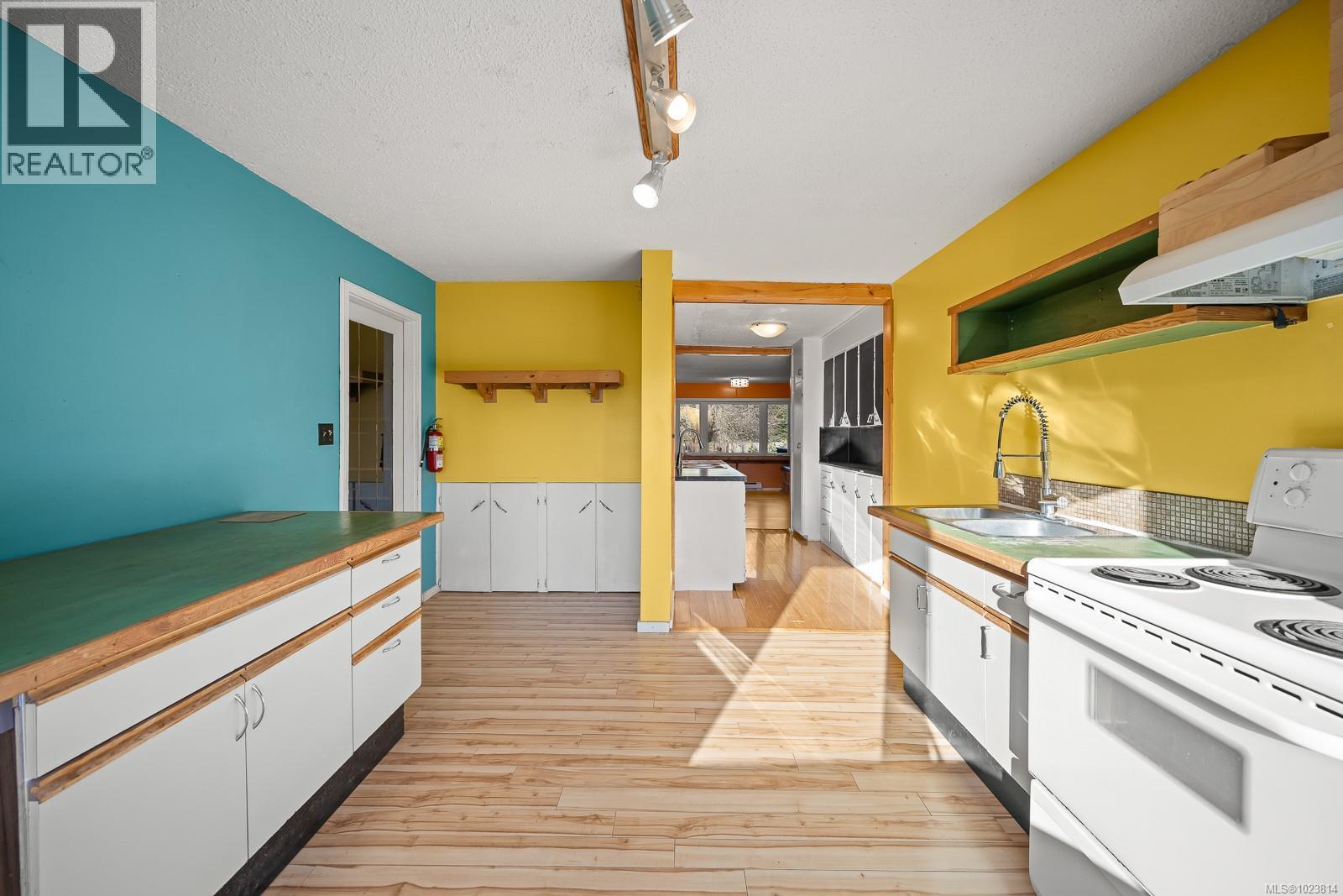 1120 5th St, Courtenay, British Columbia  V9N 1L6 - Photo 36 - 1023814