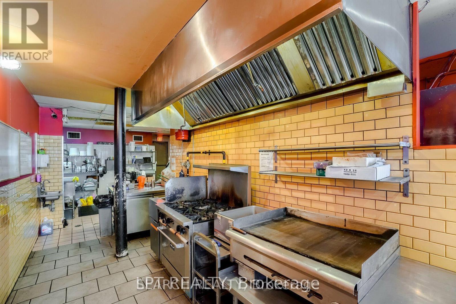 1614 Queen Street E, Toronto, Ontario  M4L 1G3 - Photo 8 - E12715656