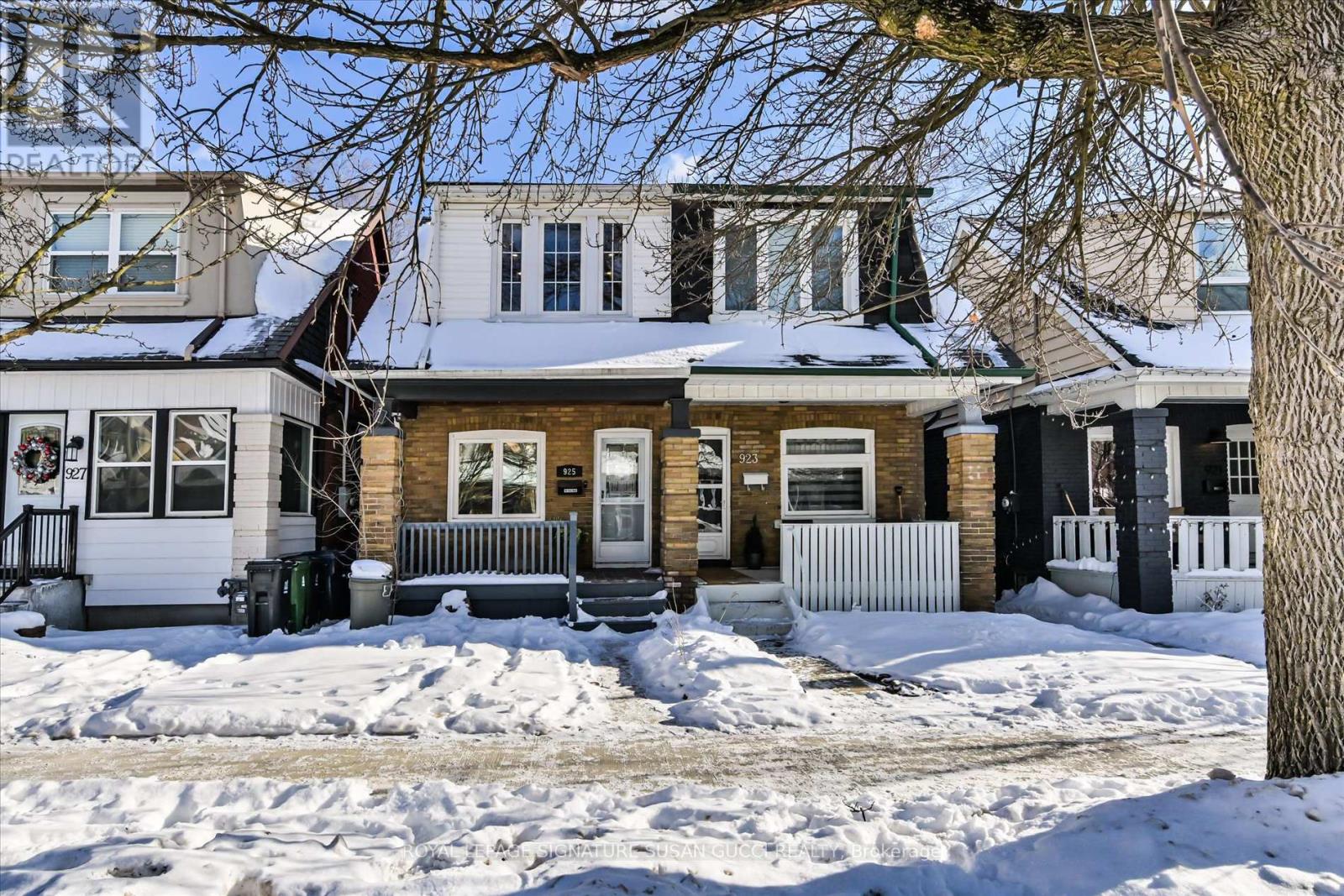 925 GREENWOOD AVENUE, Toronto, Ontario