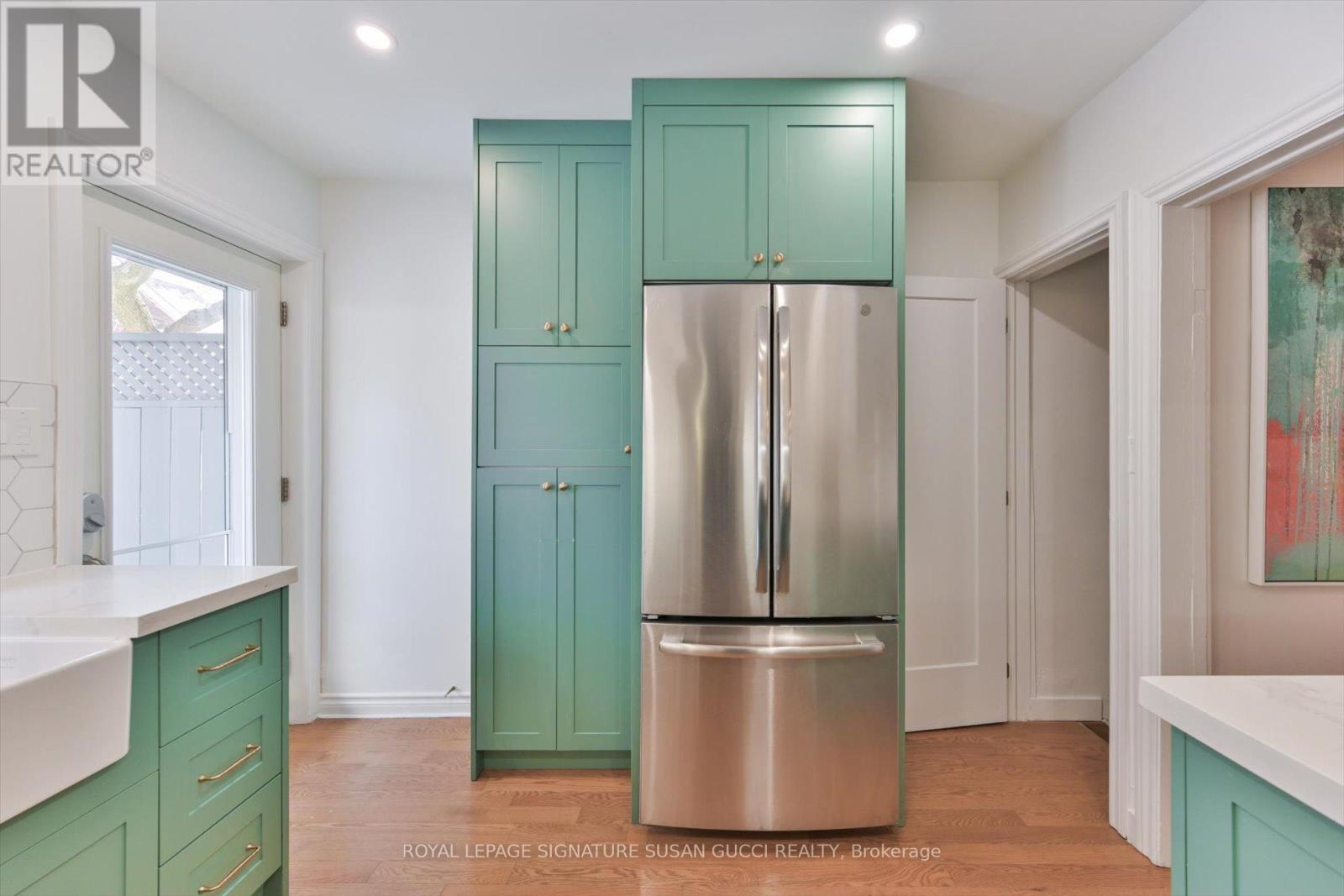 925 Greenwood Avenue, Toronto, Ontario  M4J 4C2 - Photo 11 - E12715674