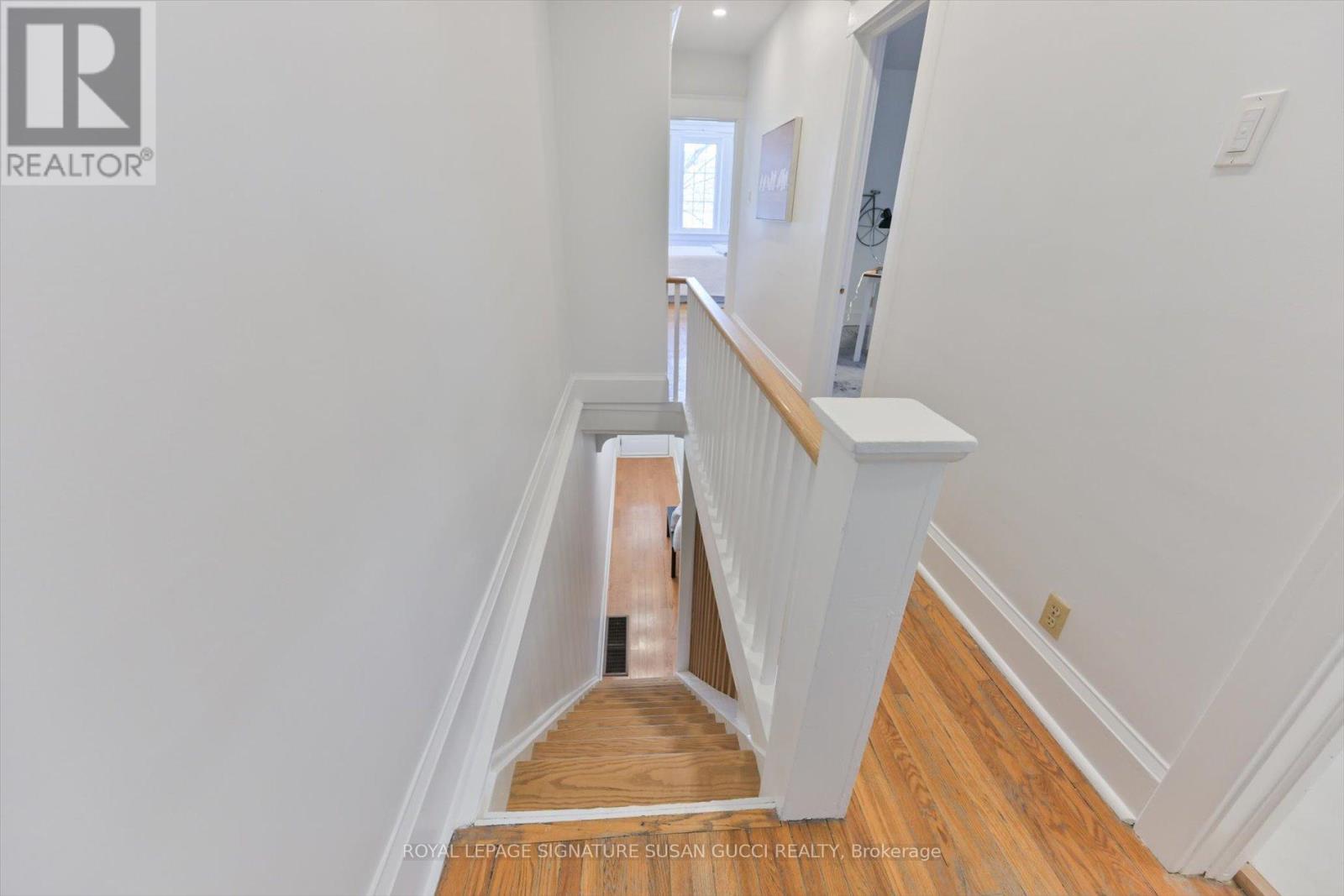 925 Greenwood Avenue, Toronto, Ontario  M4J 4C2 - Photo 12 - E12715674