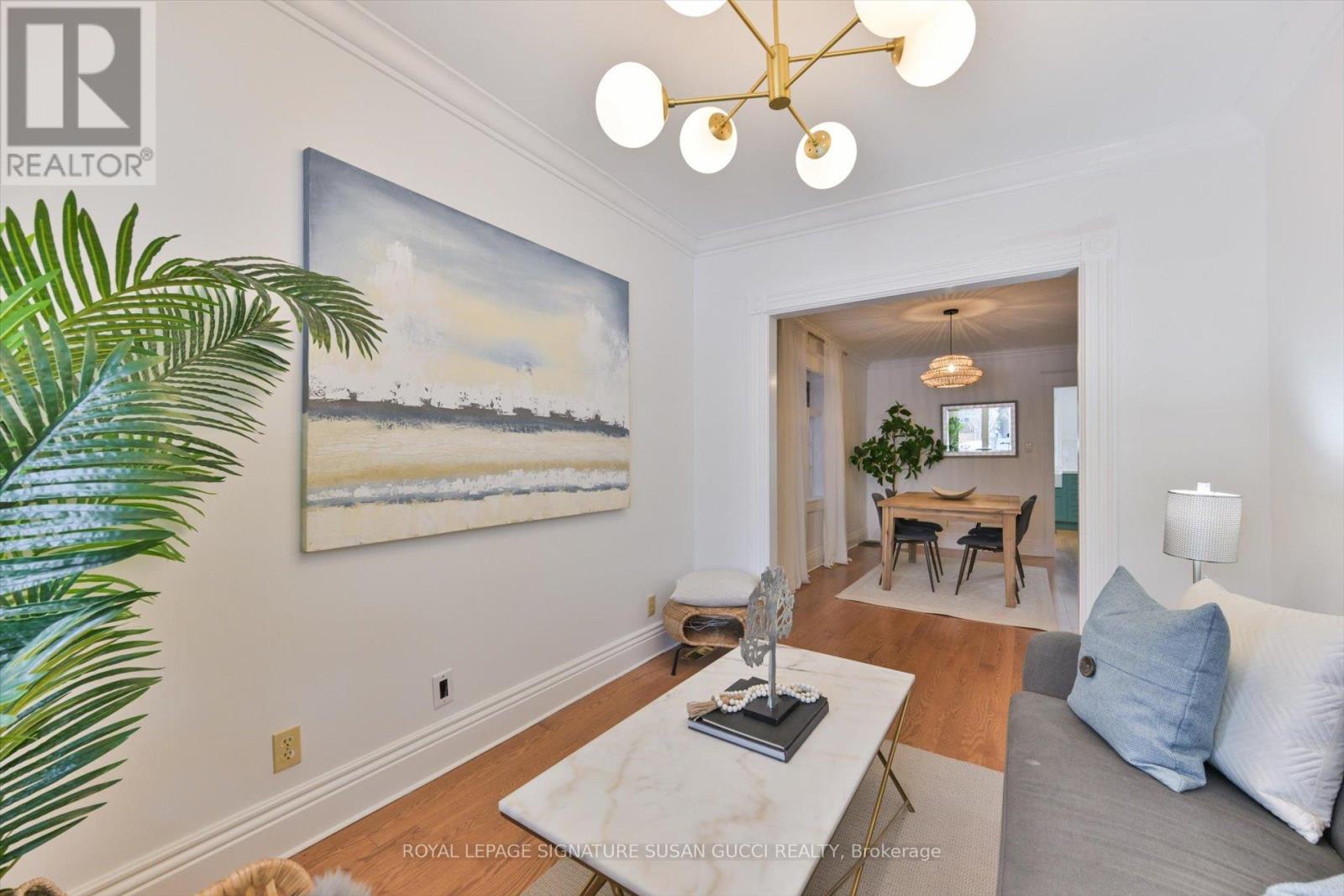 925 Greenwood Avenue, Toronto, Ontario  M4J 4C2 - Photo 8 - E12715674