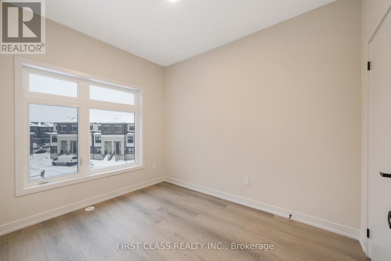 6 Honey Milk Lane, Richmond Hill, Ontario  L4B 0J5 - Photo 9 - N12715680