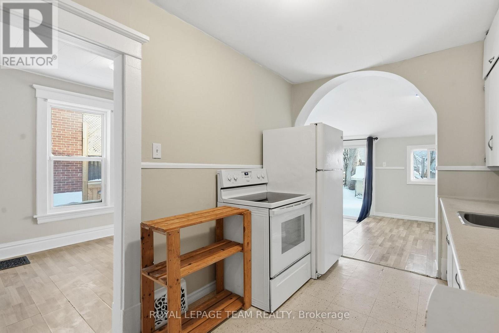 219 James Street E, Brockville, Ontario  K6V 1L7 - Photo 15 - X12567608