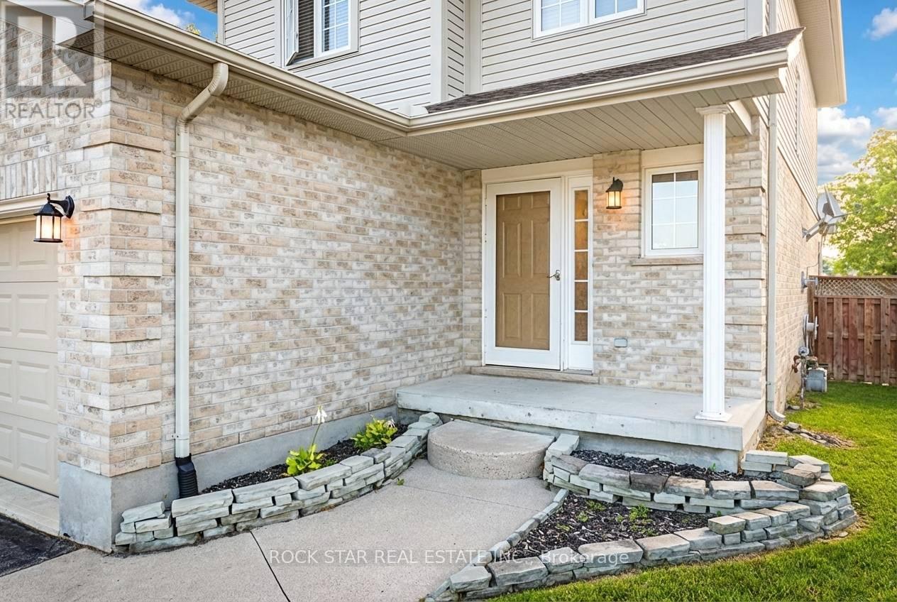 9872 Florence Street, Southwold, Ontario  N5P 4L3 - Photo 3 - X12715684