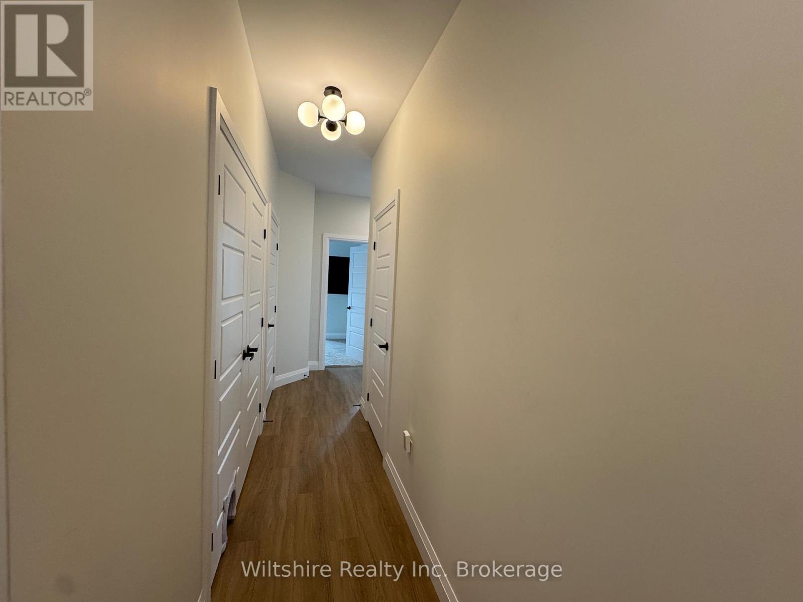 1105 - 361 Quarter Town Line, Tillsonburg, Ontario  N4G 0K2 - Photo 4 - X12709848