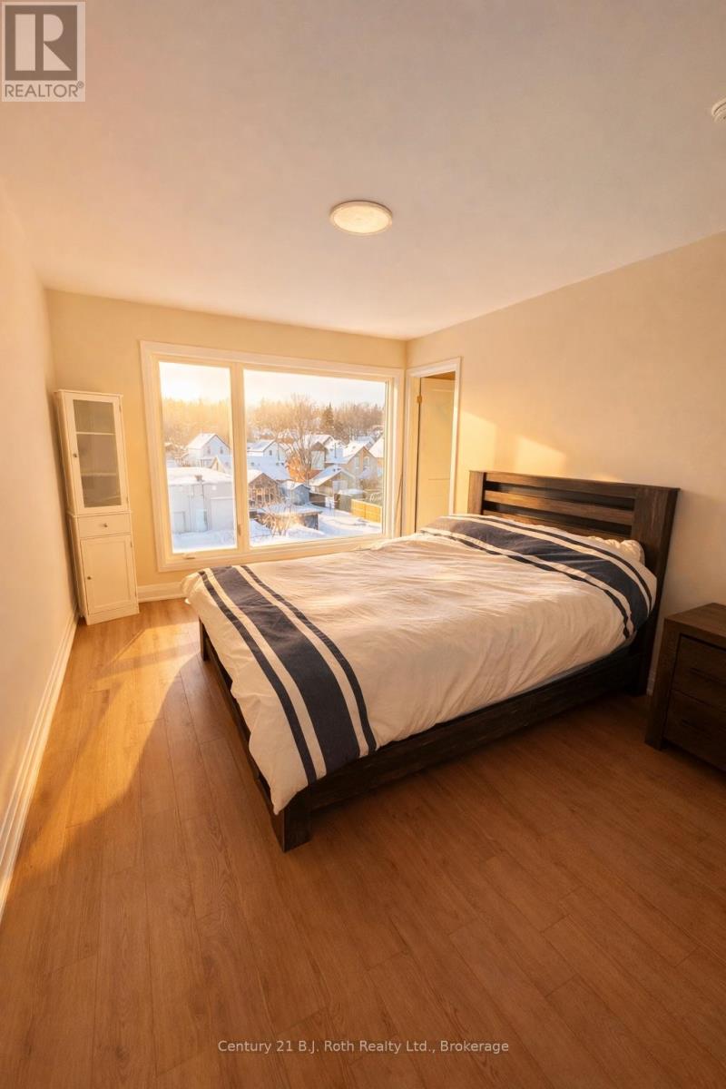 81 Lightfoot Drive, Orillia, Ontario  L3V 7L8 - Photo 9 - S12715704