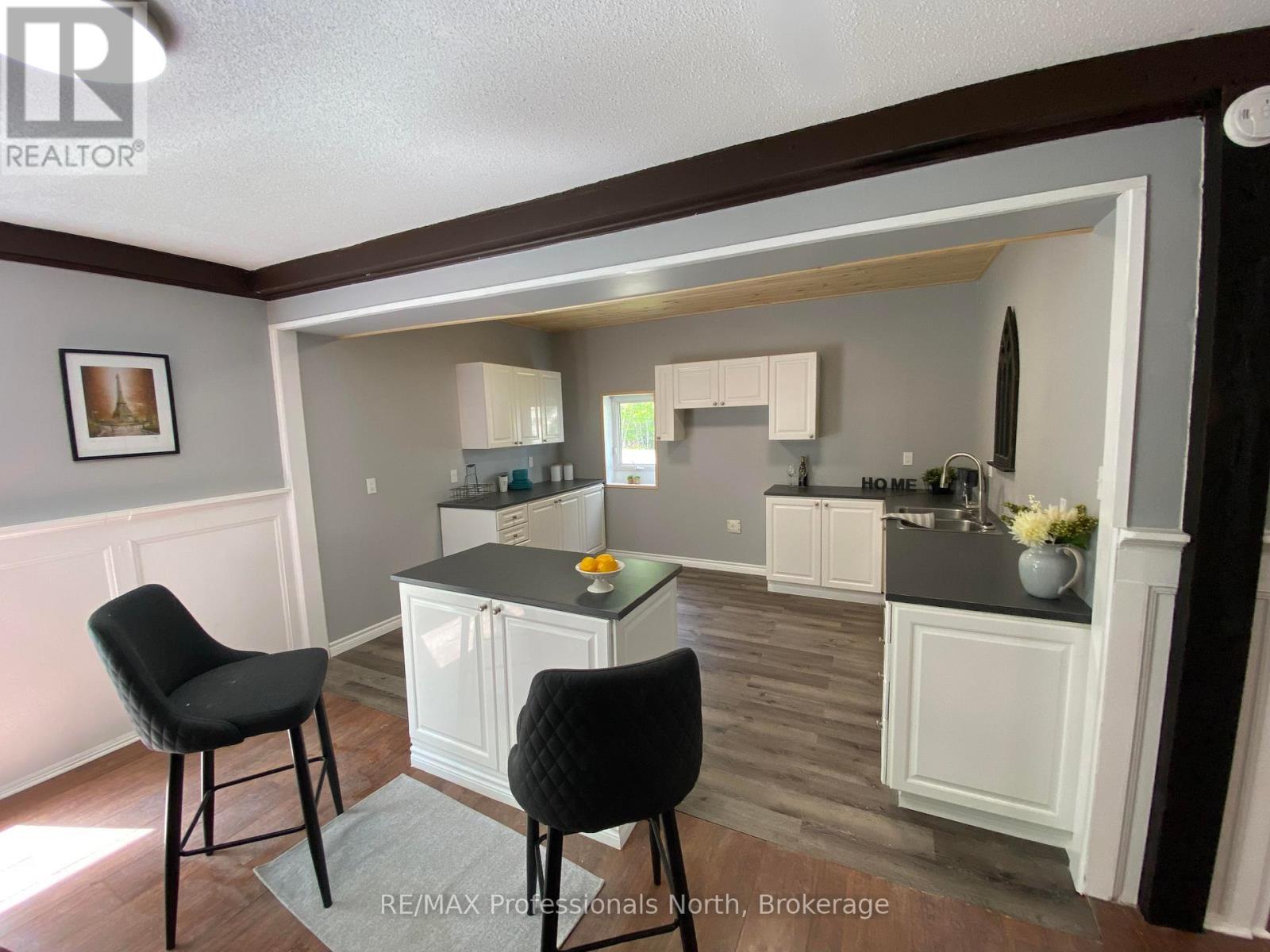 204 Mineral Springs Road, Huntsville, Ontario  P1H 2N5 - Photo 6 - X12715692