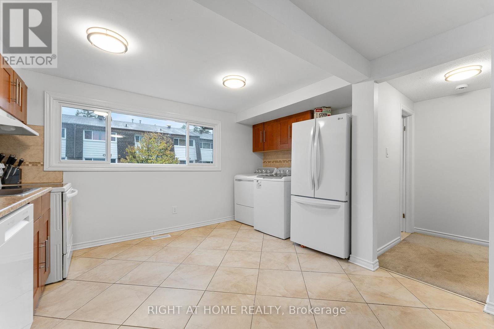 32 - 2296 Orient Park Drive, Ottawa, Ontario  K1B 4N6 - Photo 13 - X12715700