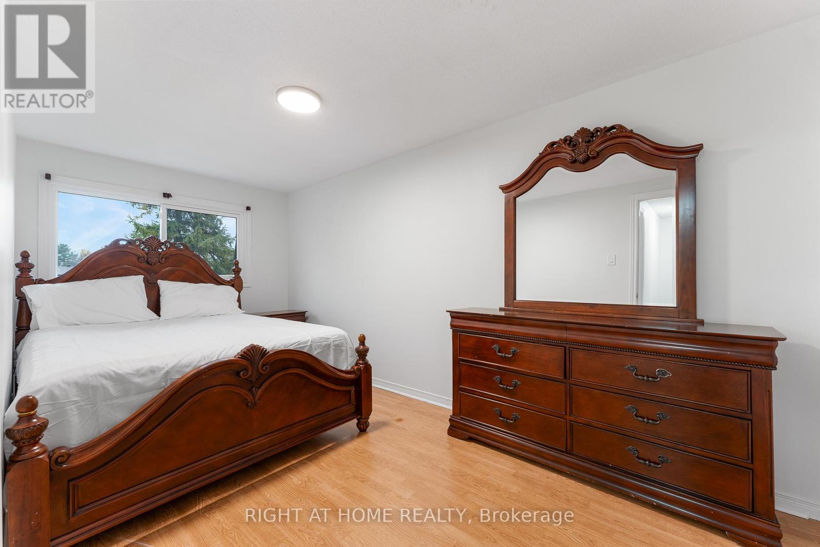 32 - 2296 Orient Park Drive, Ottawa, Ontario  K1B 4N6 - Photo 22 - X12715700