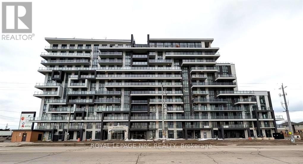 <div class="slider-price">$2,050 Monthly</div><p>313 - 461 Green Road, Hamilton, Ontario</p>