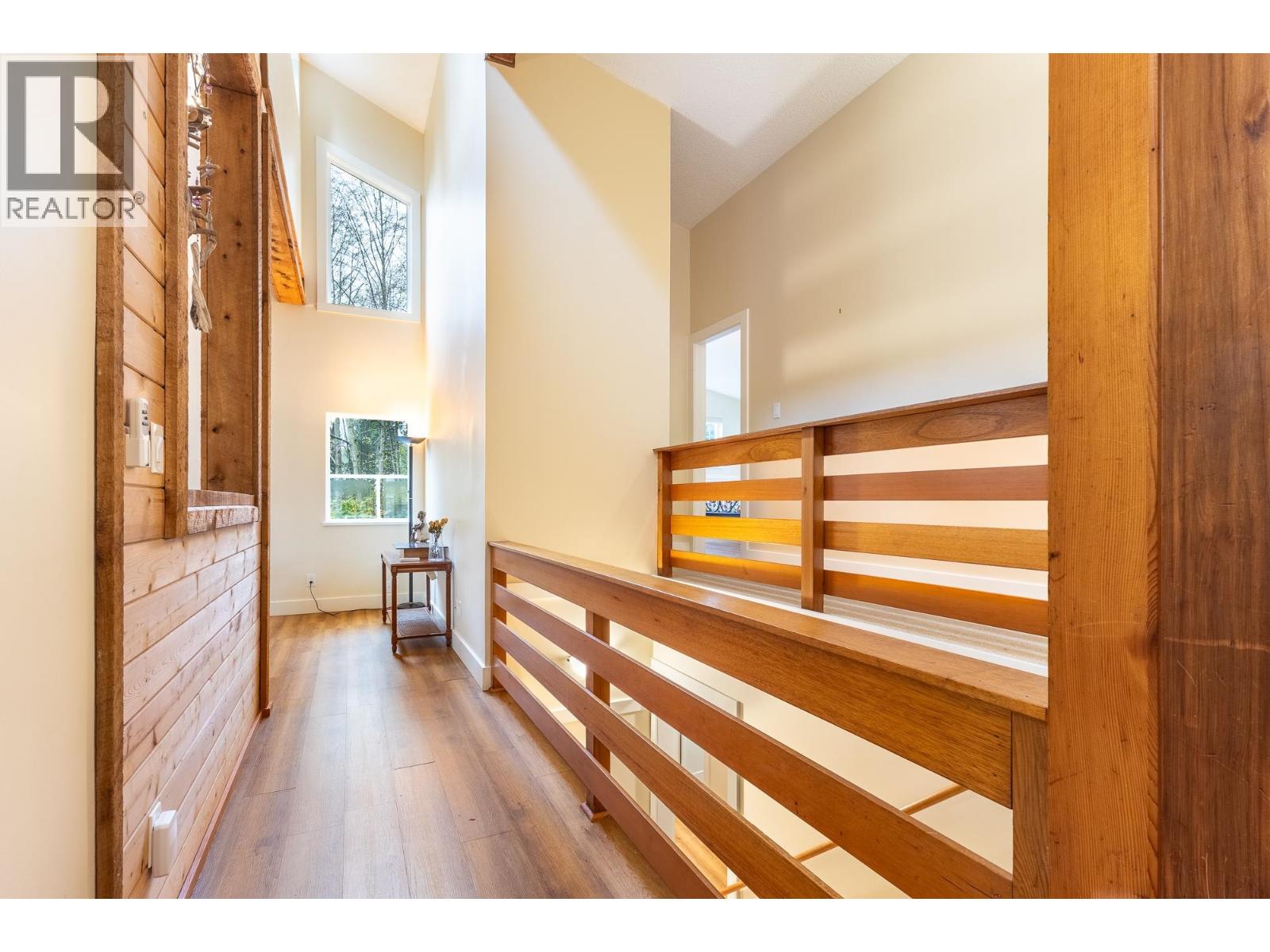 914 Gower Point Road, Gibsons, British Columbia  V0N 1V3 - Photo 11 - R3081721