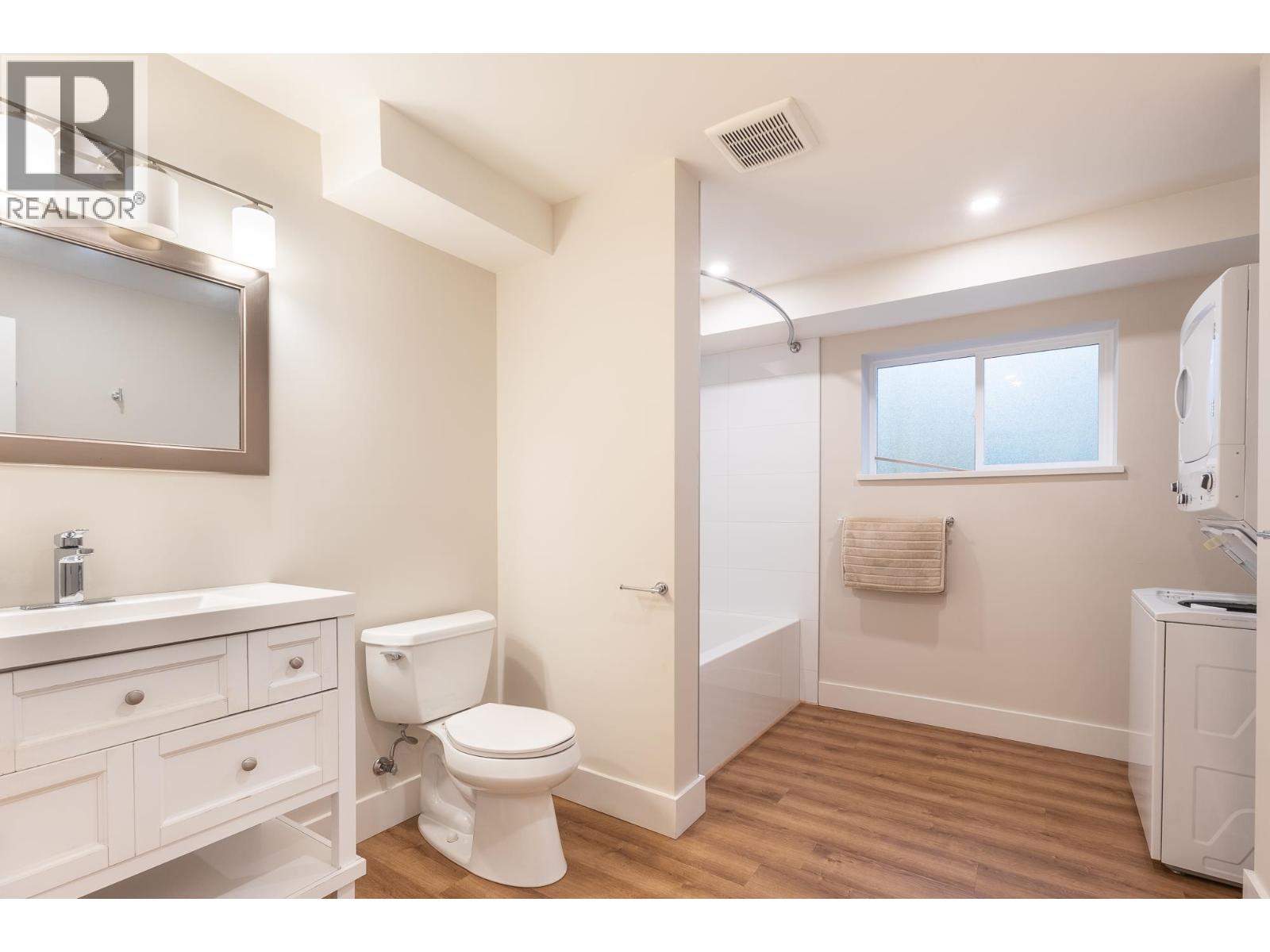 914 Gower Point Road, Gibsons, British Columbia  V0N 1V3 - Photo 24 - R3081721