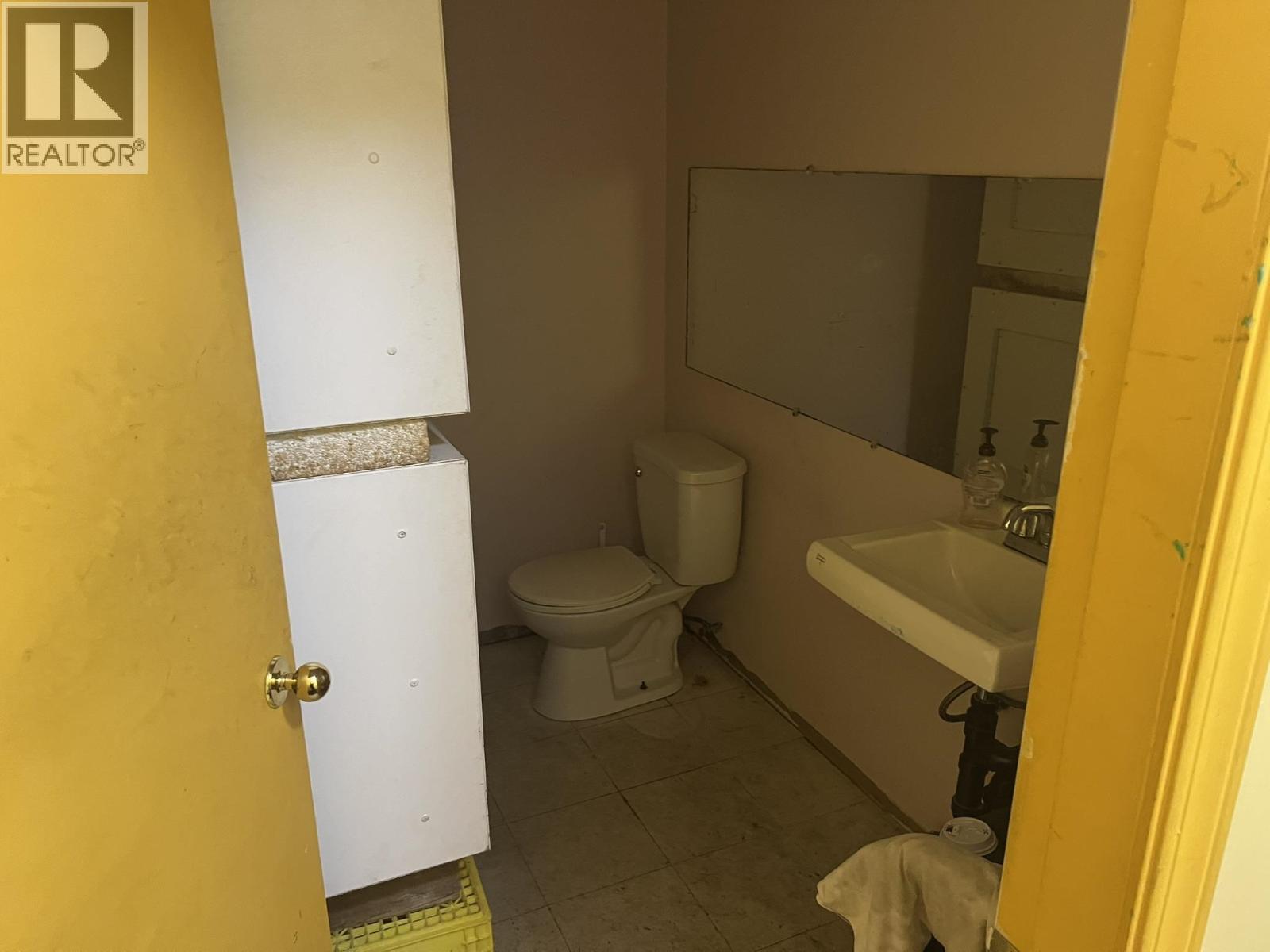 104 4663 Byrne Road, Burnaby, British Columbia  V5J 3H6 - Photo 8 - C8075353