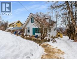 2050 Georgia Street, rossland, British Columbia