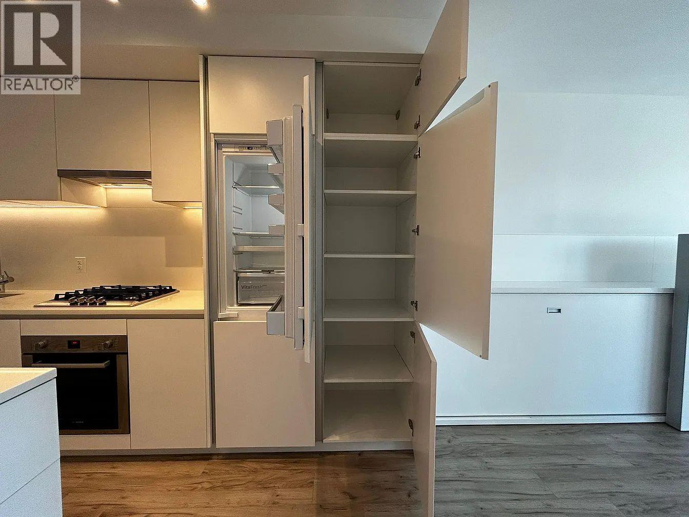 608 652 Whiting Way, Coquitlam, British Columbia  V3J 0K3 - Photo 8 - R3081700