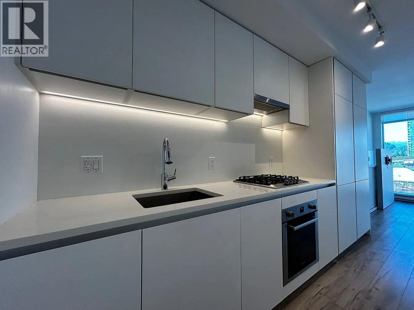 608 652 Whiting Way, Coquitlam, British Columbia  V3J 0K3 - Photo 9 - R3081700