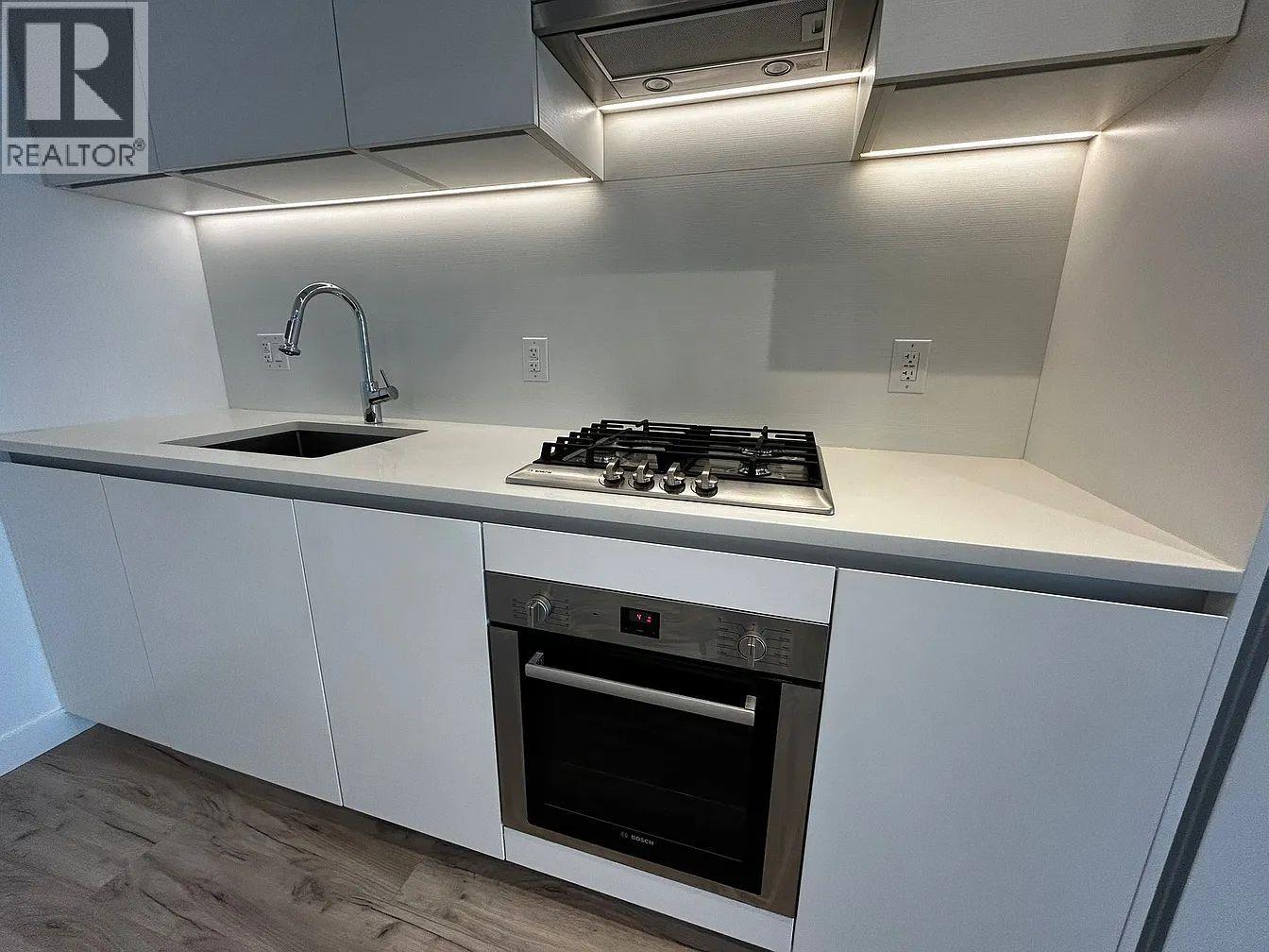 608 652 Whiting Way, Coquitlam, British Columbia  V3J 0K3 - Photo 11 - R3081700