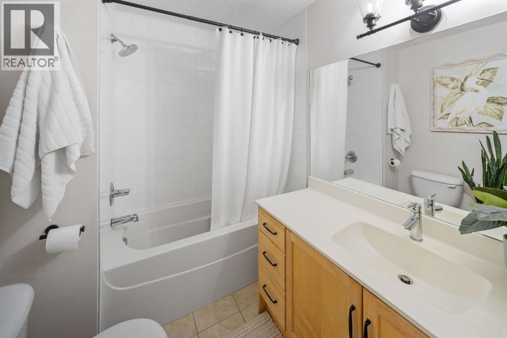 143, 52 Glamis Green Sw, Calgary, Alberta  T3E 6V1 - Photo 19 - A2274853