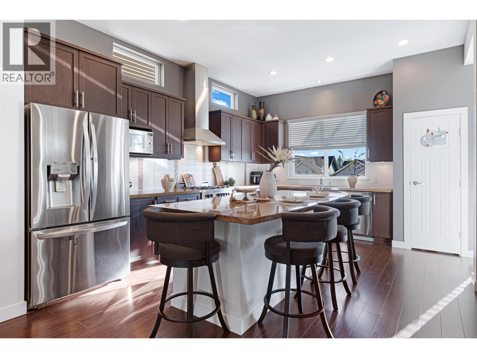 3376 Watkins Avenue, Coquitlam, British Columbia  V3E 0H5 - Photo 6 - R3081128