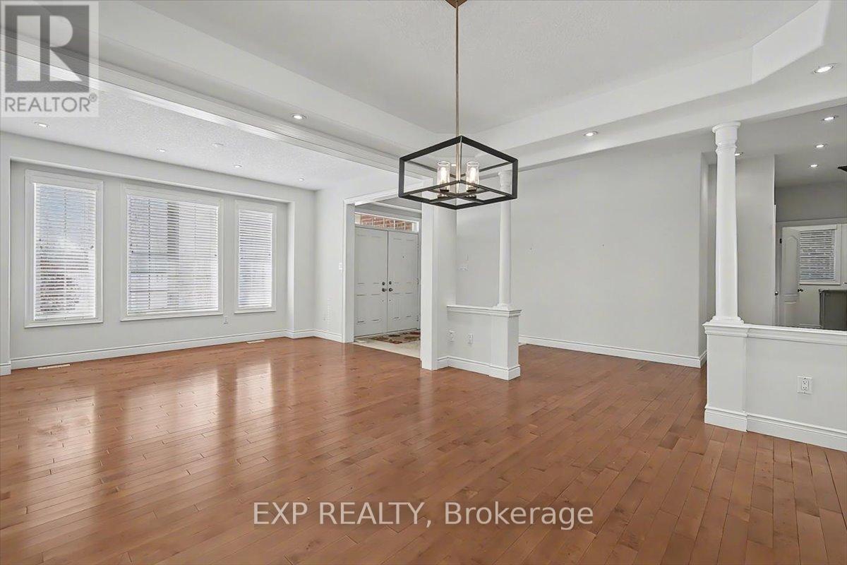 93 Tremaine Drive, Kitchener, Ontario  N2A 4M3 - Photo 7 - X12715696